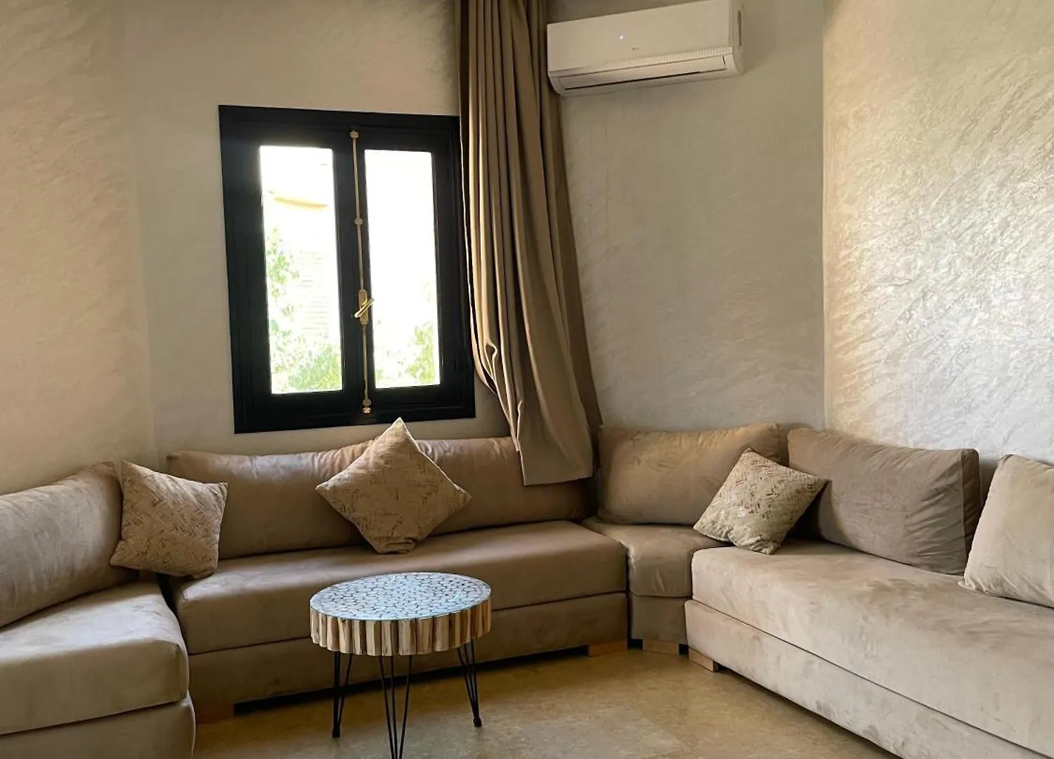 Homestay Chambre Villa, Jardin & Piscine Marrakesh